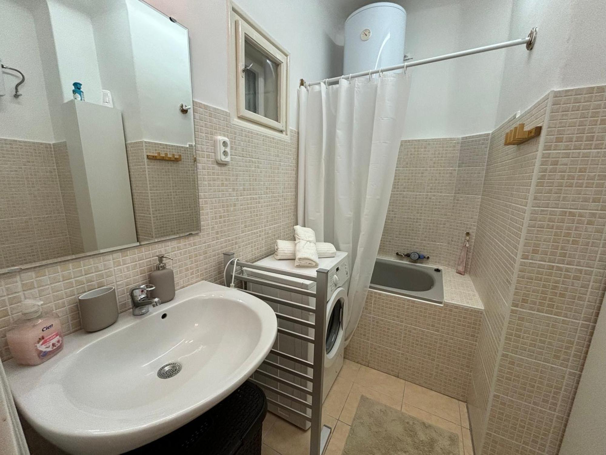 Downtown Hideaway Apartman 부다페스트 외부 사진